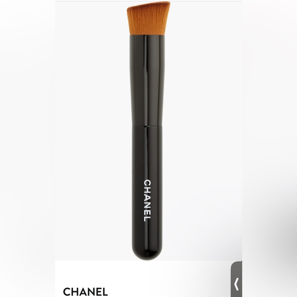 Chanel Les Pinceaux Foundation brush
